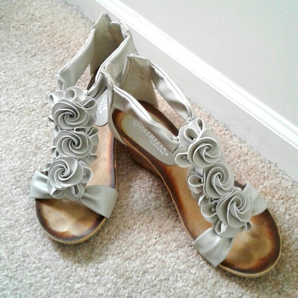 patrizia by spring step harlequin wedge sandal